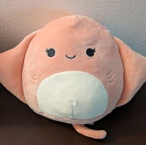 Squishmallow Ludovica Stingray Peach